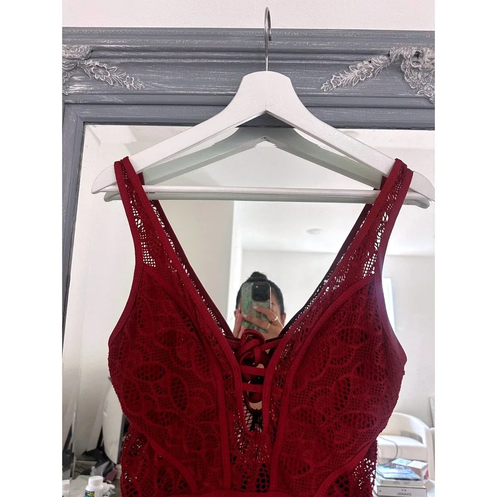 BECCA by Rebecca Virtue Crochet Plunge Neck One Piece Keyhole Swimsuit Maroon S